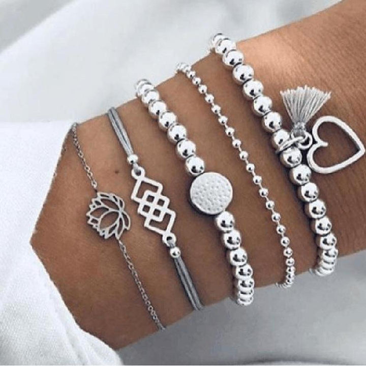 Set de pulseras boho para combinar · Dorado