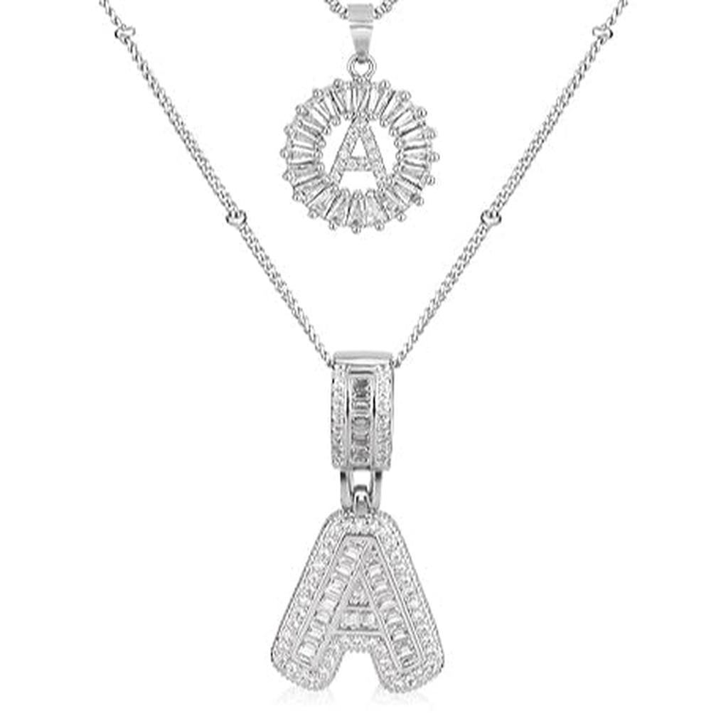 Conjunto de dos collares con inicial · Dorado o plateado