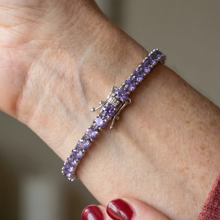 Pulsera tenis violeta · Dorado o plateado