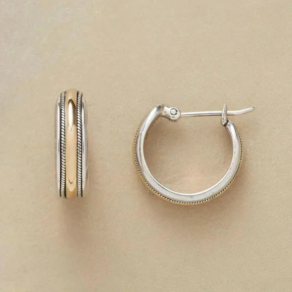 Pendientes de aro vintage con línea dorada · Bicolor