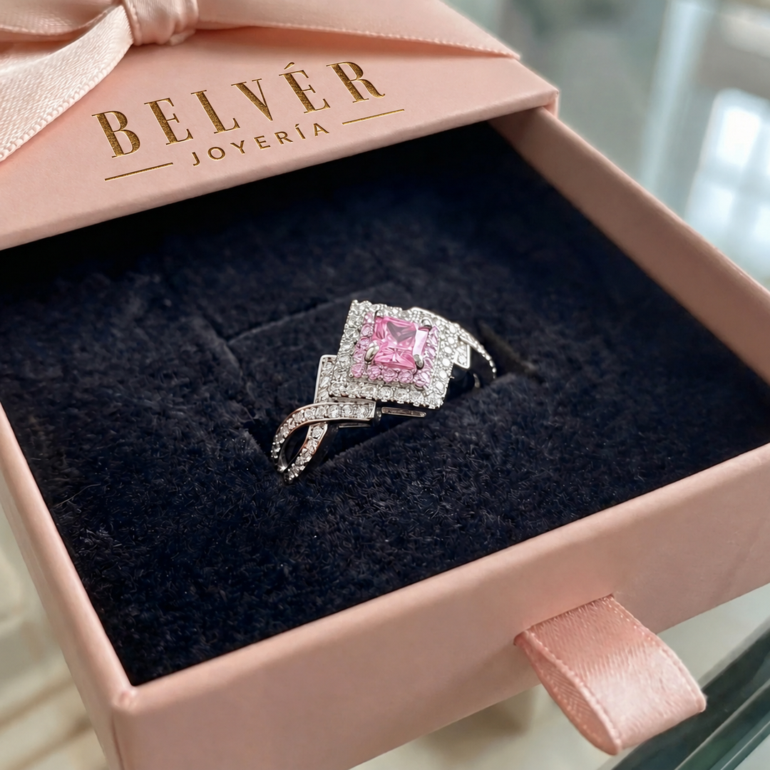 Anillo cuadrado pavé Couture · Plateado