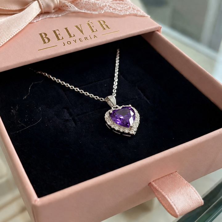 Collar de corazón violeta con halo · Plateado