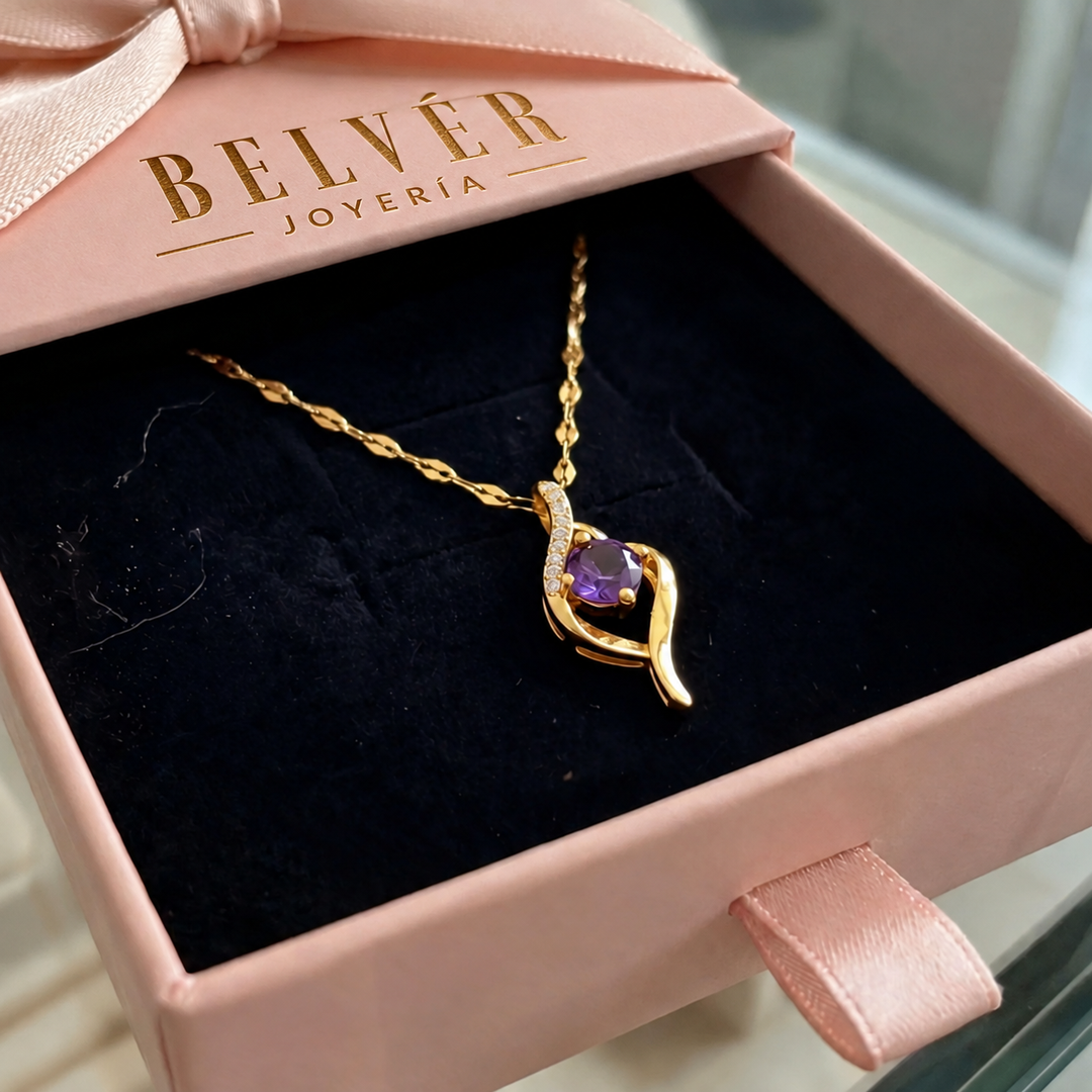 Collar Vespera con espiral violeta · Dorado
