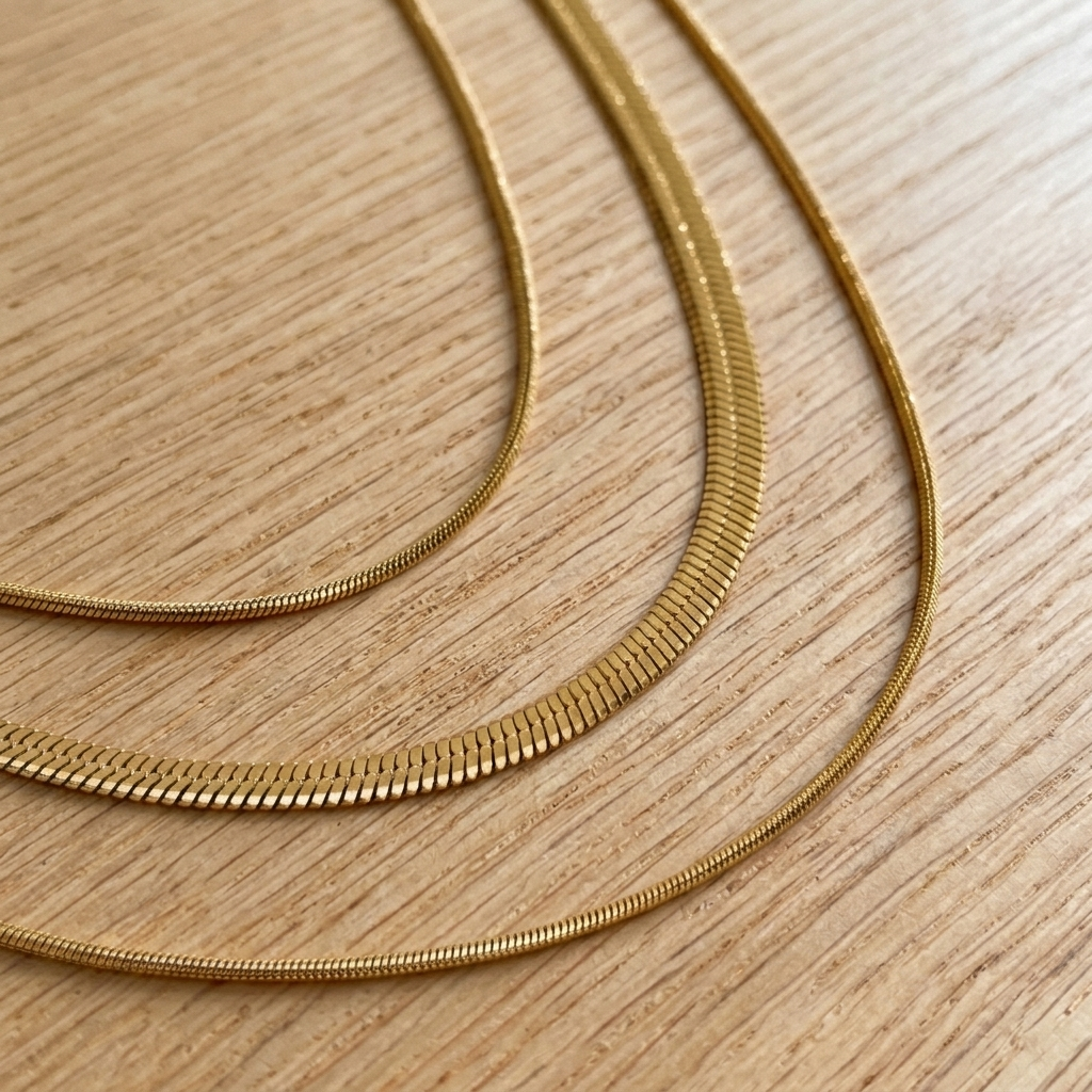 Collar de varias capas · Dorado