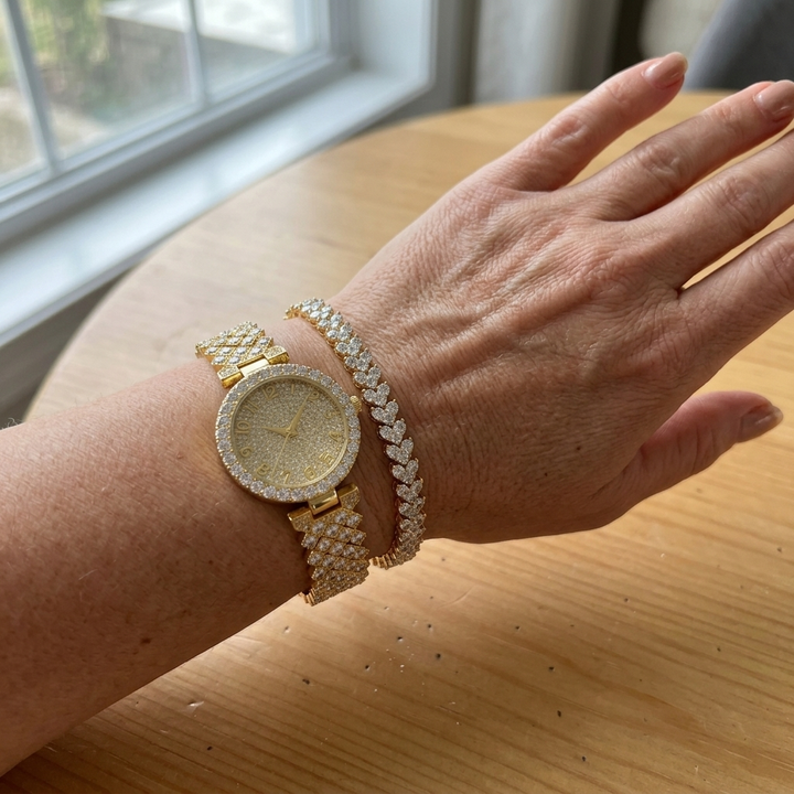 Reloj y pulsera a juego · Dorado