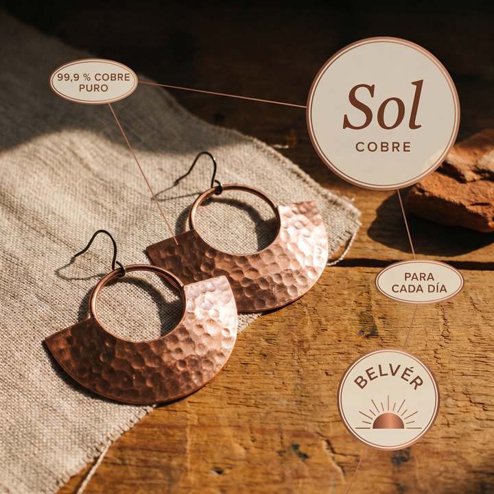 Pendientes de cobre Sol con efecto martillado