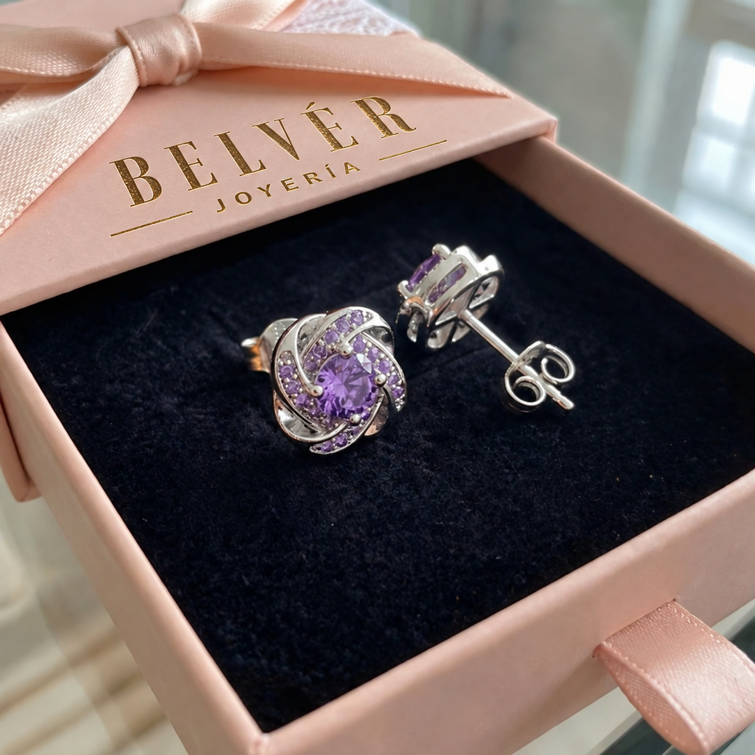 Pendientes nudo con cristal lila · Plateado
